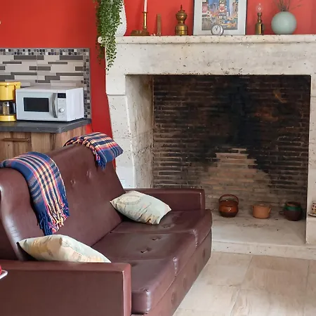 Maison Chaleureuse Boisne-la Tude 50 M², Jardin Vakantiehuis Chavenat